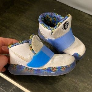 Toddler Boys NIKE KYRIE 6 LIKE NEW MINT CONDITION